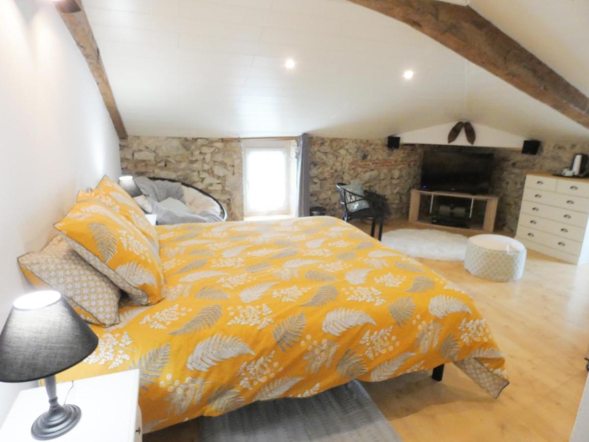 Riviere-Saas-et-GourbyDomaine De Poumatan住宿加早餐旅馆 外观 照片